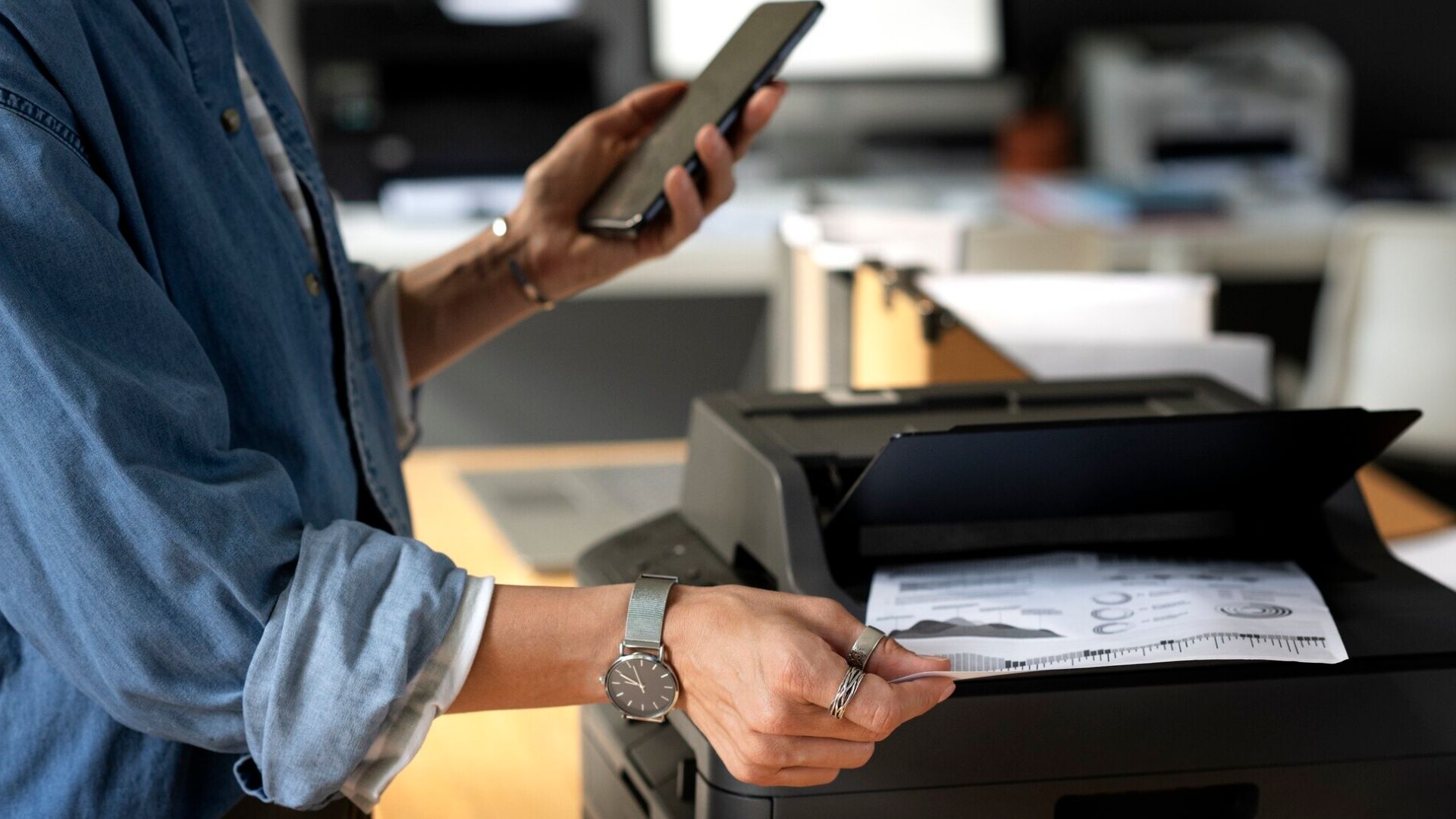 Top 7 Industries That Benefit Most from Fax Broadcasting Services